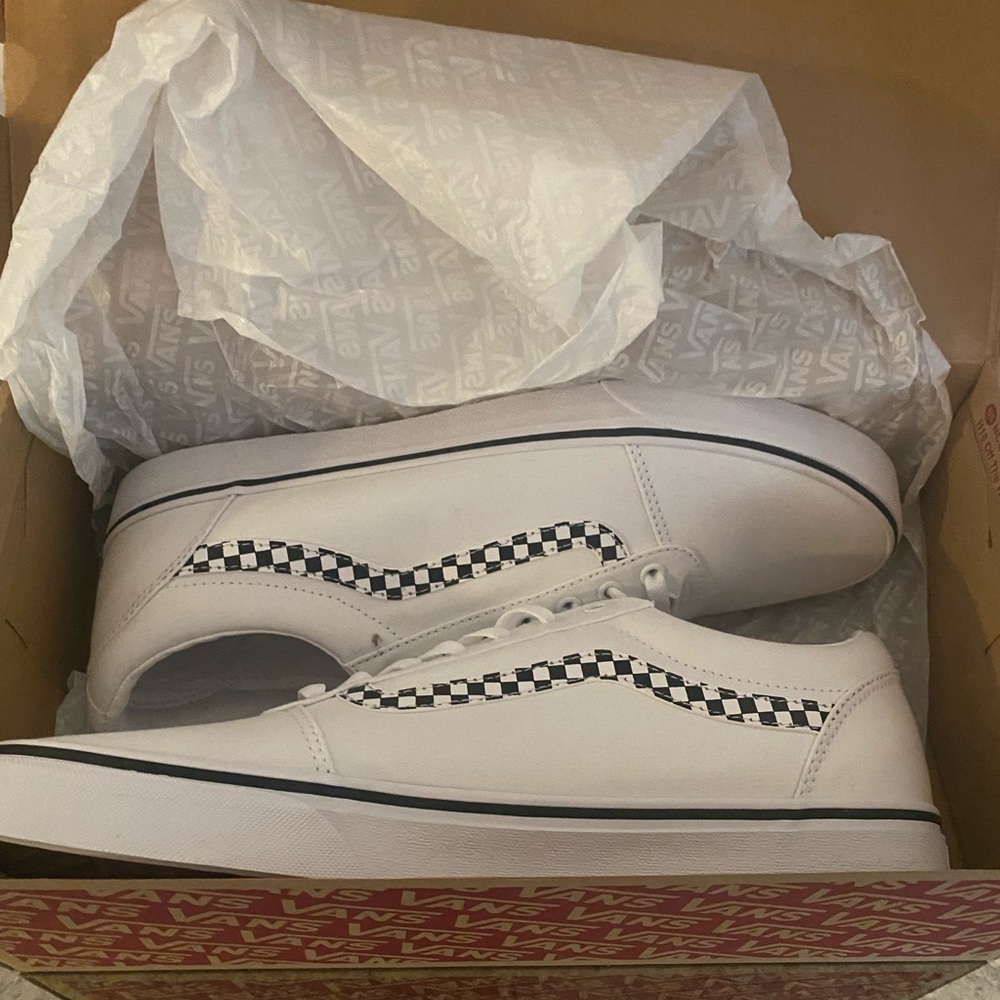 VANS Ward Checker Stripe white black low top sneaker SIZE 13 New in box w tags!